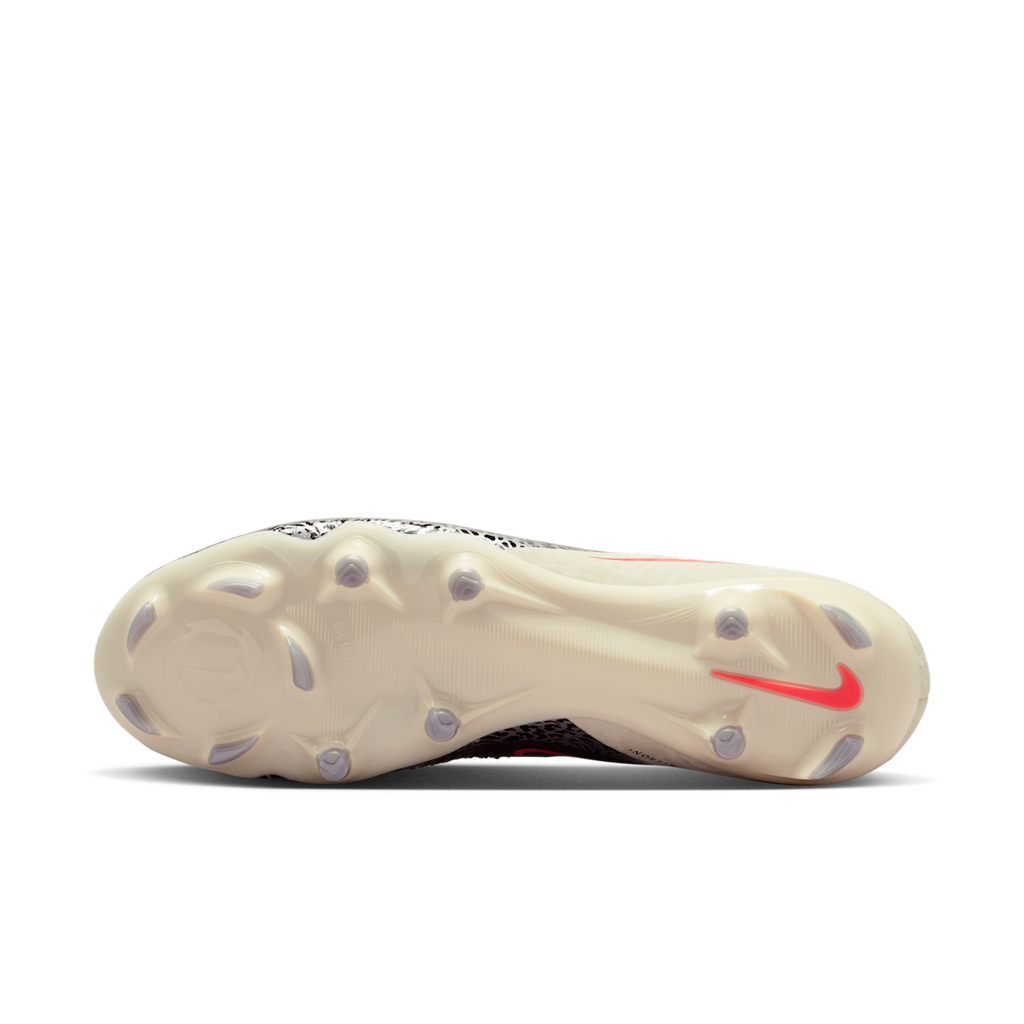 Men's United Phantom 6 Low Academy Multi-Ground Soccer Cleats
