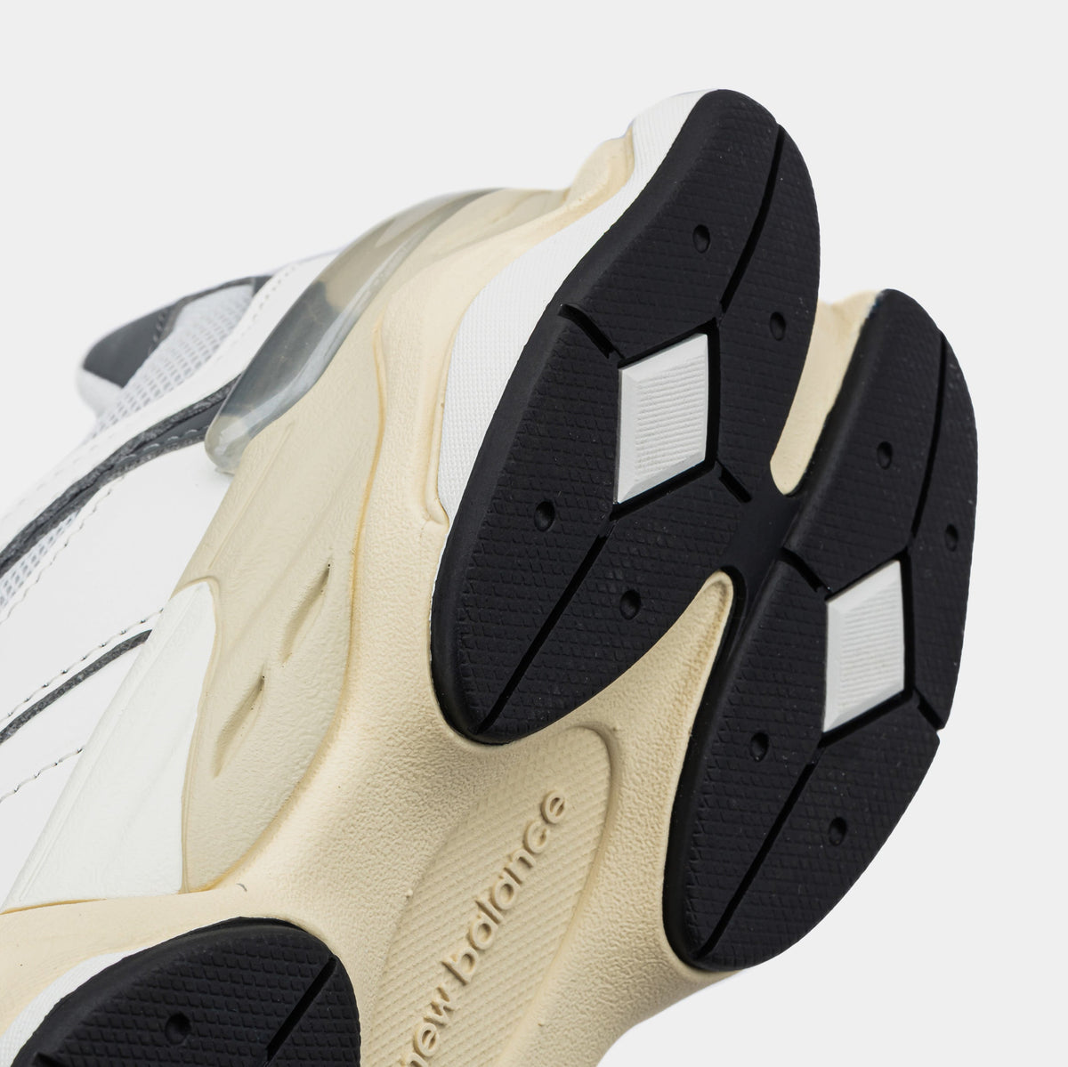 9060 Grade School Lifestyle Shoes (Sea Salt/Castle Rock)