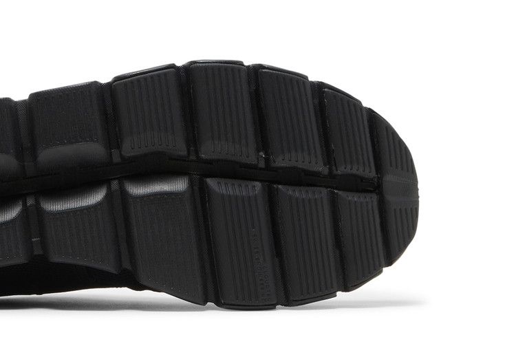 ON Cloud 5 'All Black' — All Black (19 0002)