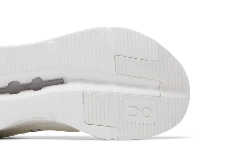 ON Cloudnova 'All White'