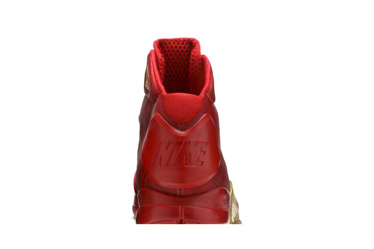 Nike Hyperdunk Supreme 'China'