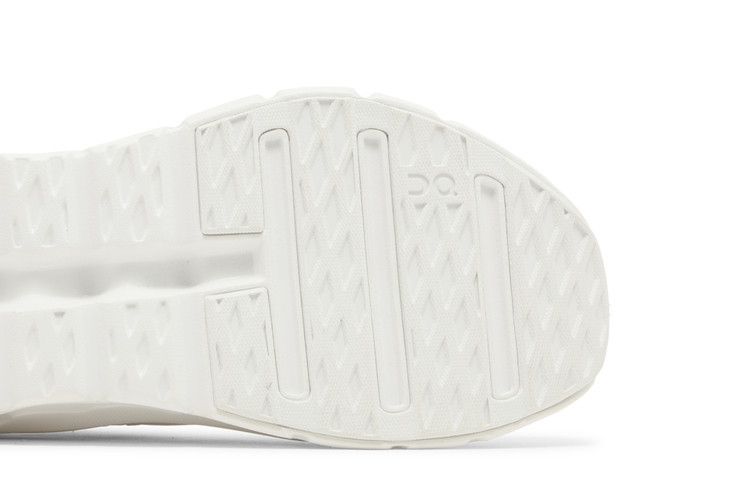 Loewe x ON Wmns Cloudtilt 'All White'