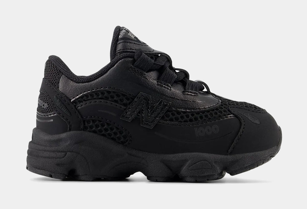 1000 Bungee Lace Infant Toddler Lifestyle Shoes (Black)