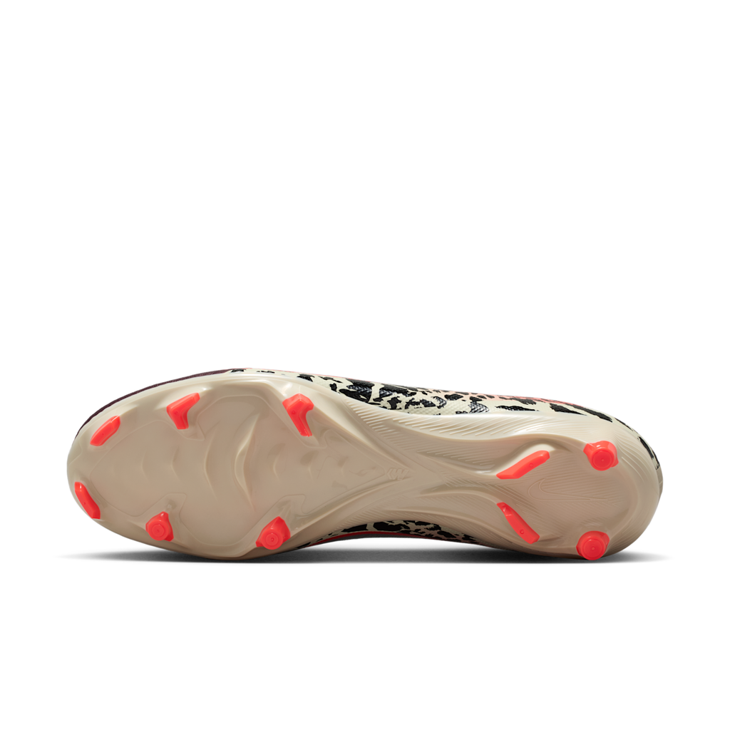 Men's United Mercurial Vapor 16 Academy Multi-Ground Low-Top Soccer Cleats