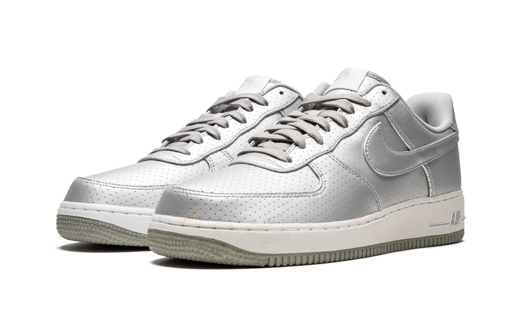 Air Force 1 '07 LV8 "SILVER" 718152 013