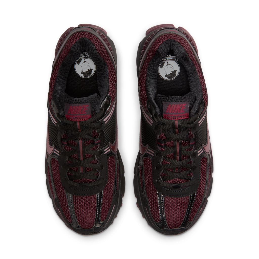 Women's Zoom Vomero 5 Shoes with Reflective Accents