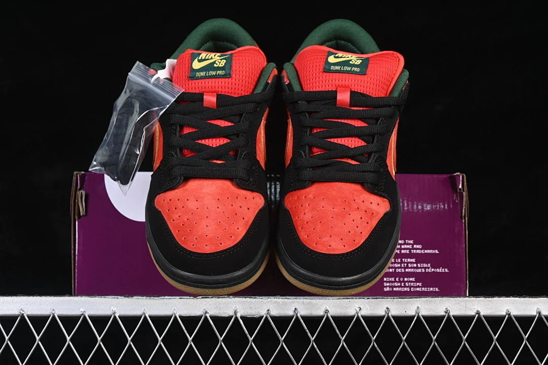 Nike SB Dunk Low "Seattle Supersonics"