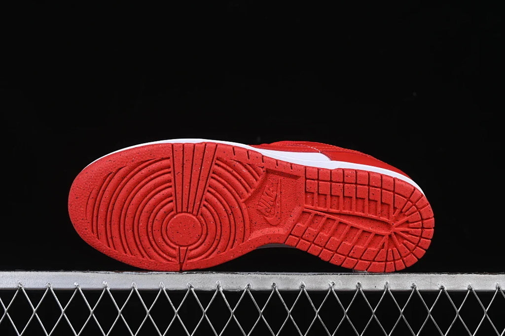 Nike SB Dunk Low "Red White"