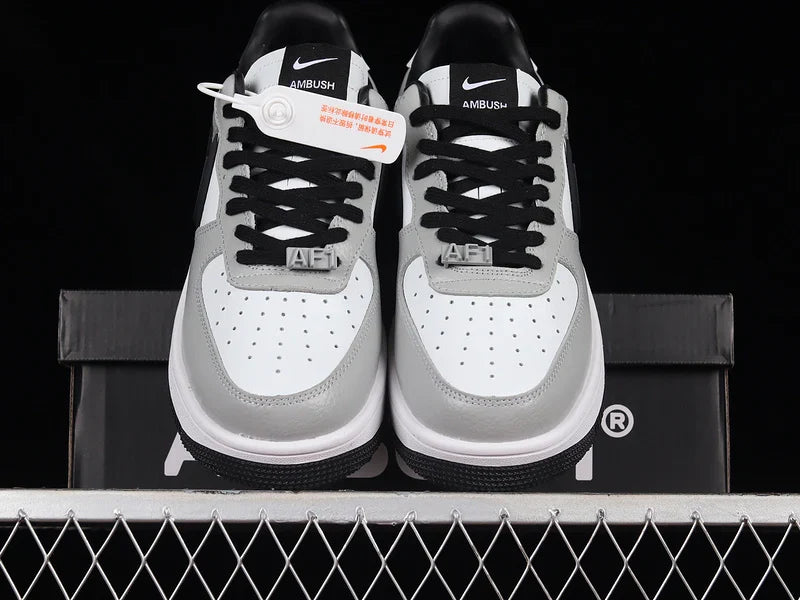 Air Force 1 Low SP AMBUSH "Grey/White/Black"