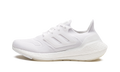 ULTRABOOST 22 WMNS "Triple White" GX5590