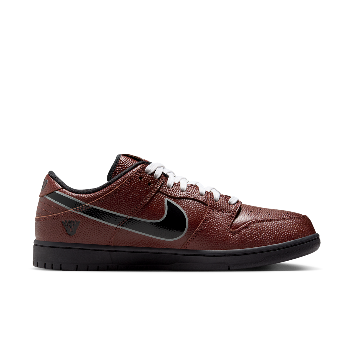 Men's  SB Dunk Low Pro Skate Shoes