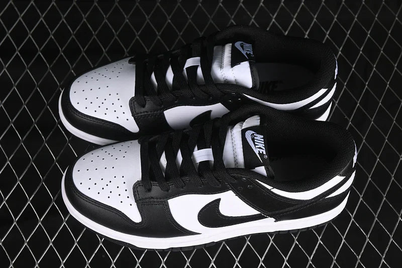 Nike SB Dunk Low "Panda"