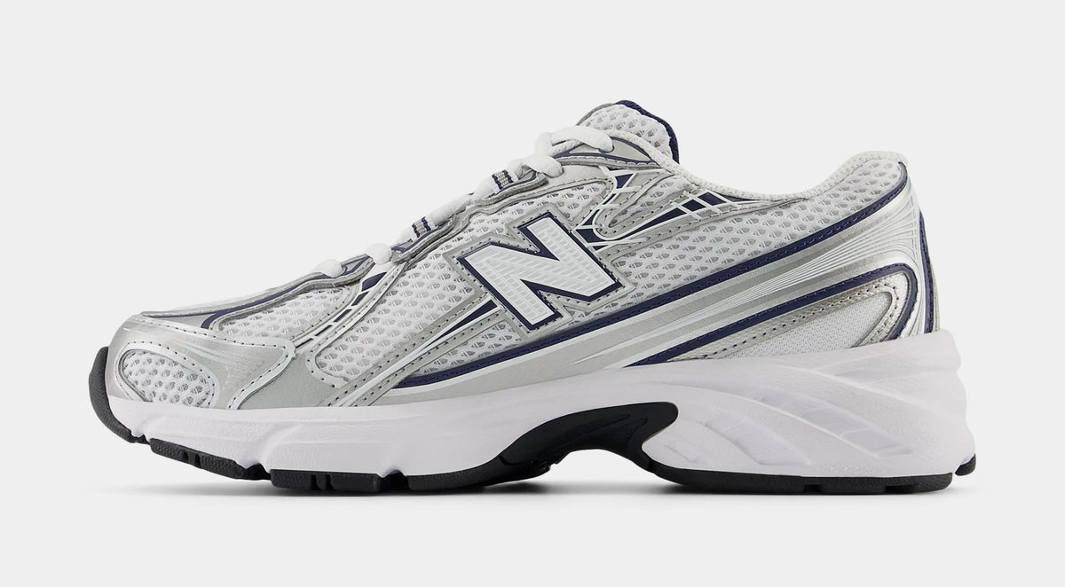 740 Lace Grade School Lifestyle Shoes (White/Navy)