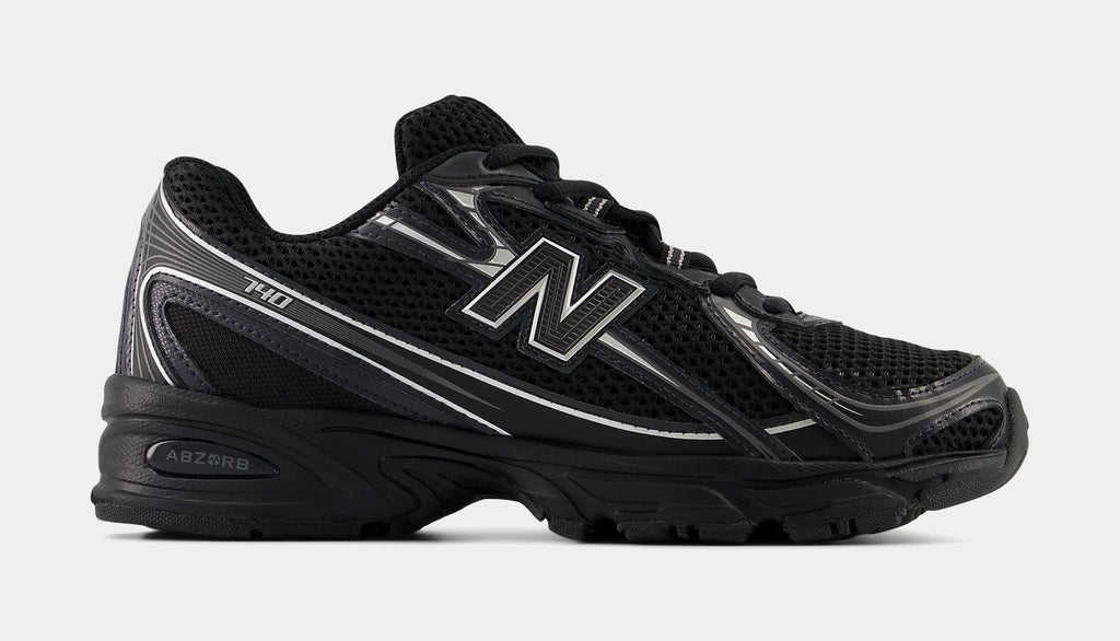 740 Mens Running Shoes (Black/Metallic Silver)