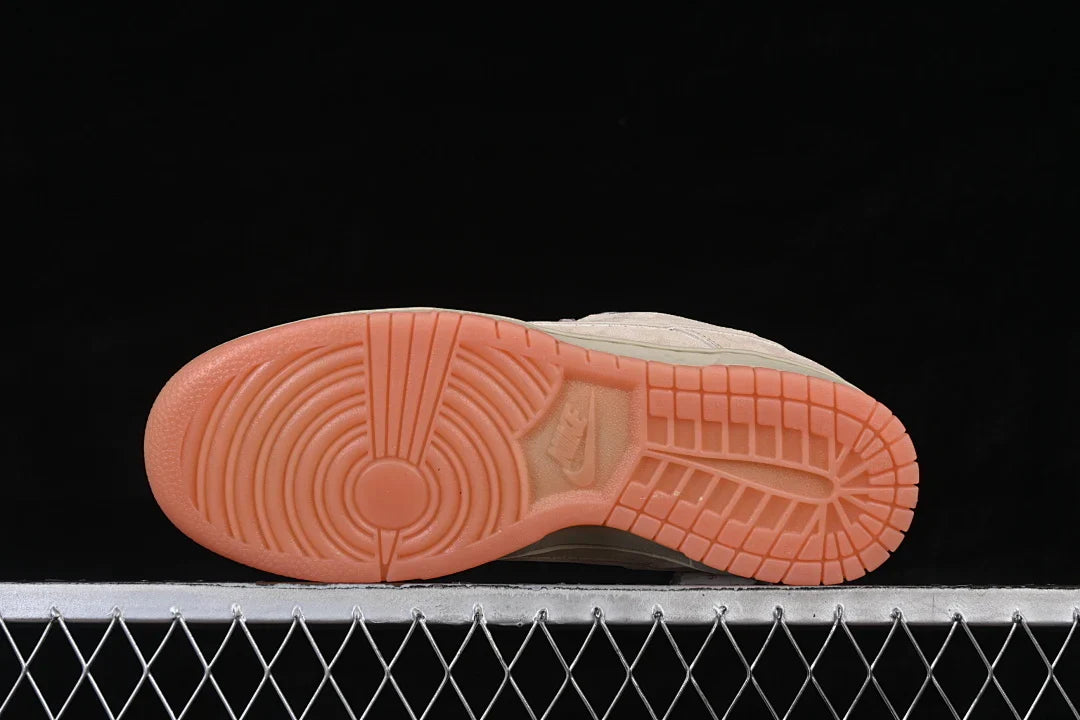 Nike SB Dunk Low Pro B "Parachute Beige"