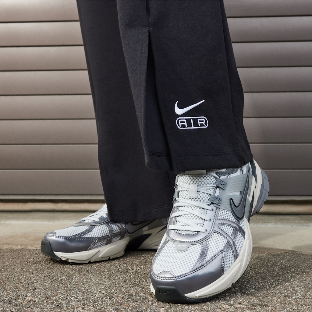 Women's V2K Run Shoes with Reflective Accents
