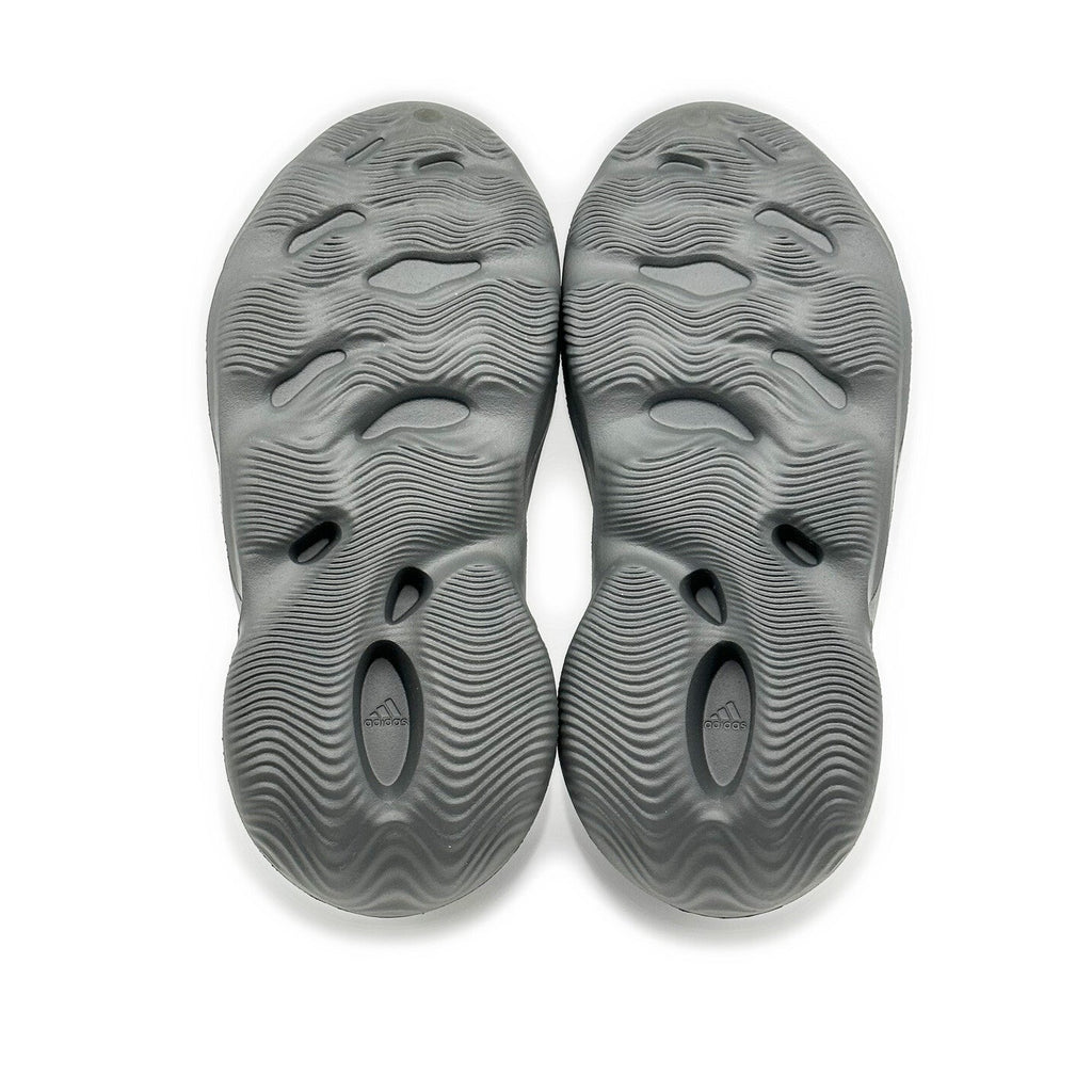 IG5349 adidas Yeezy Foam Runner Carbon (Men's)