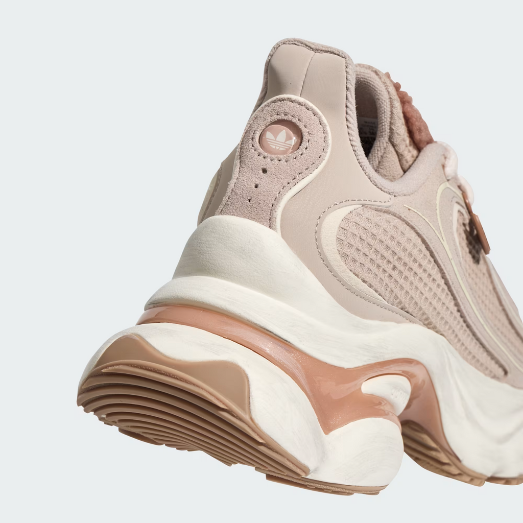 LA3794 Â adidas Ozvenuz (Unisex)