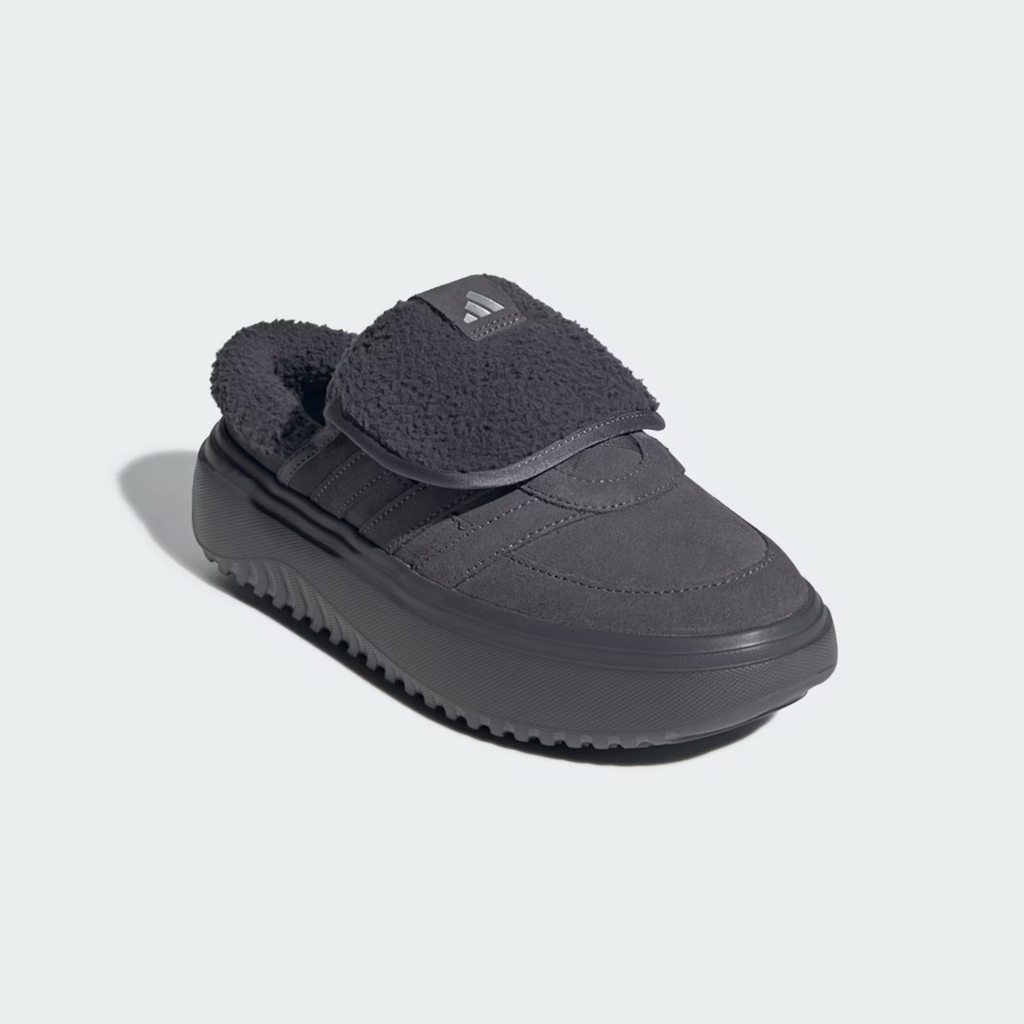 JS4999 adidas GRAND COURT MULE (Women's)