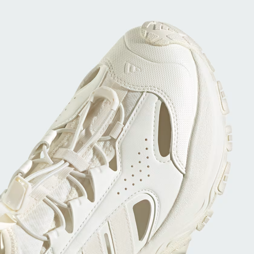 JP8897 adidas Sneaker Sandal Core White Off White Silver Metallic (Men's)