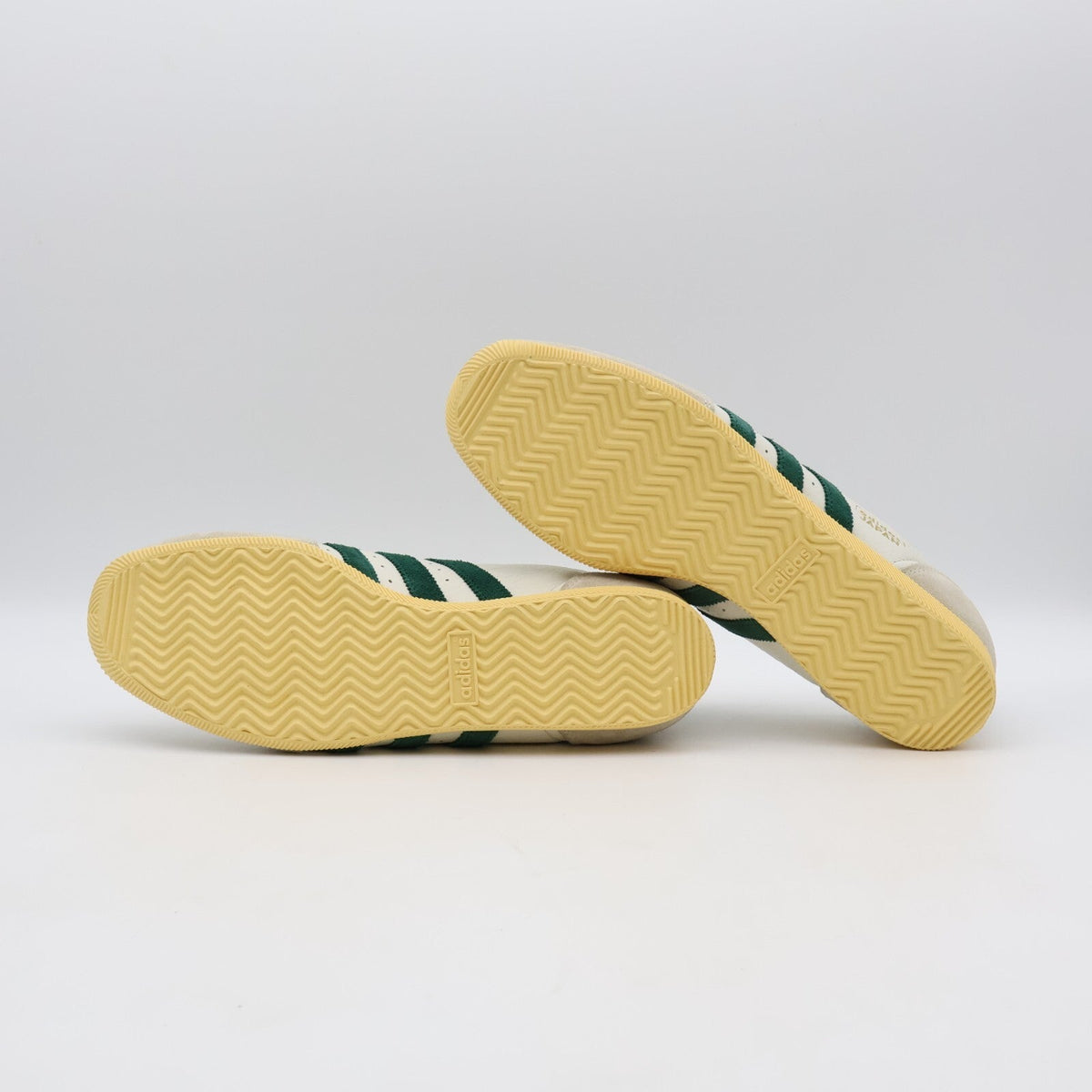 JI2663 adidas Originals Japan Off White Collegiate Green Orange Tint (Women's)