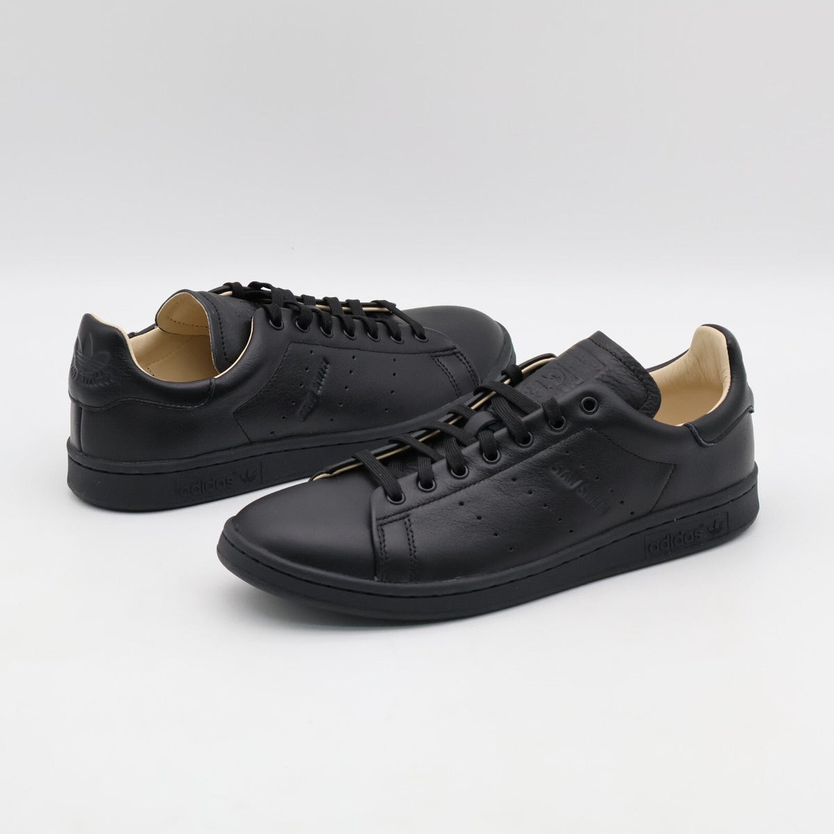 IH2450 adidas Originals Stan Smith Lux Core Black Sand Strata (Men's)
