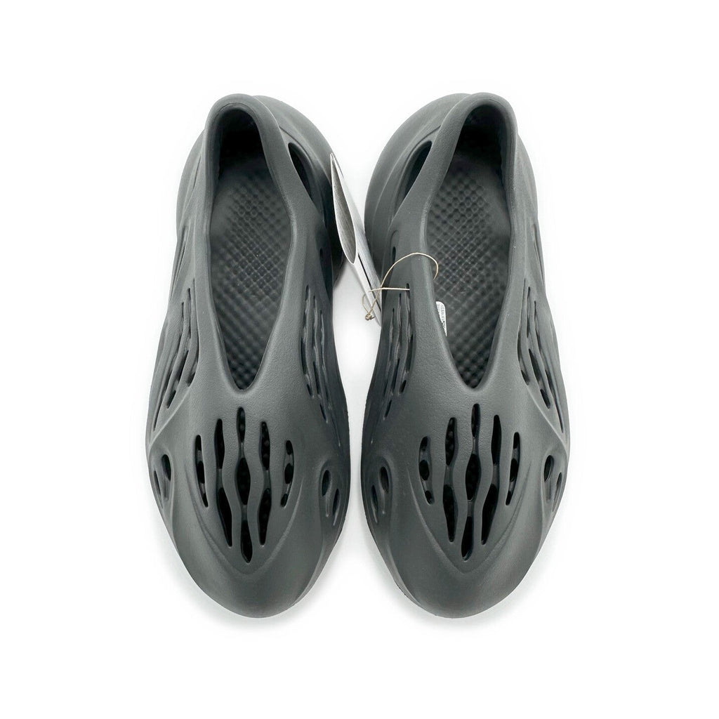 IG5349 adidas Yeezy Foam Runner Carbon (Men's)