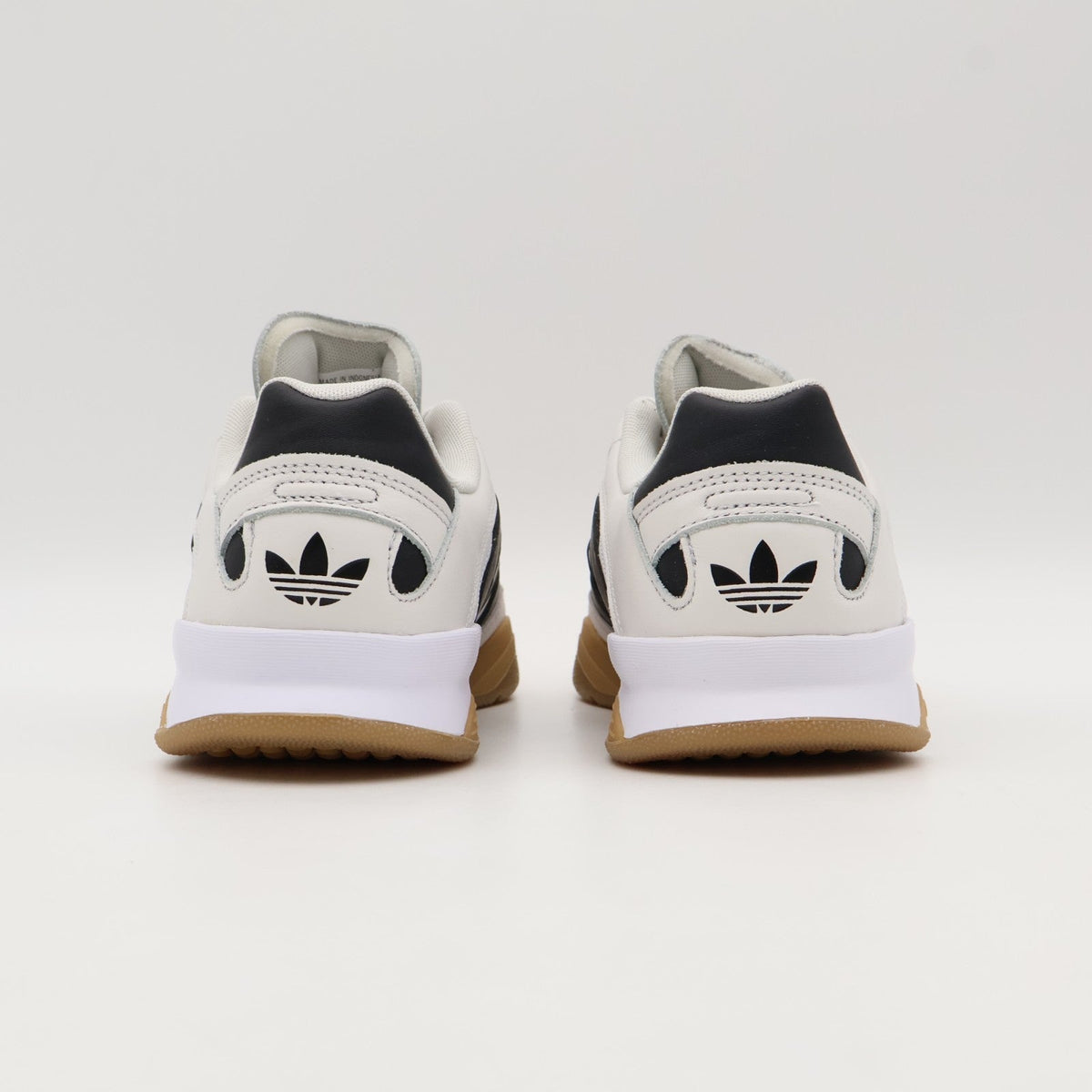 IG3989 adidas Originals Predator Mundial Crystal White Core Black Gum (Men's)