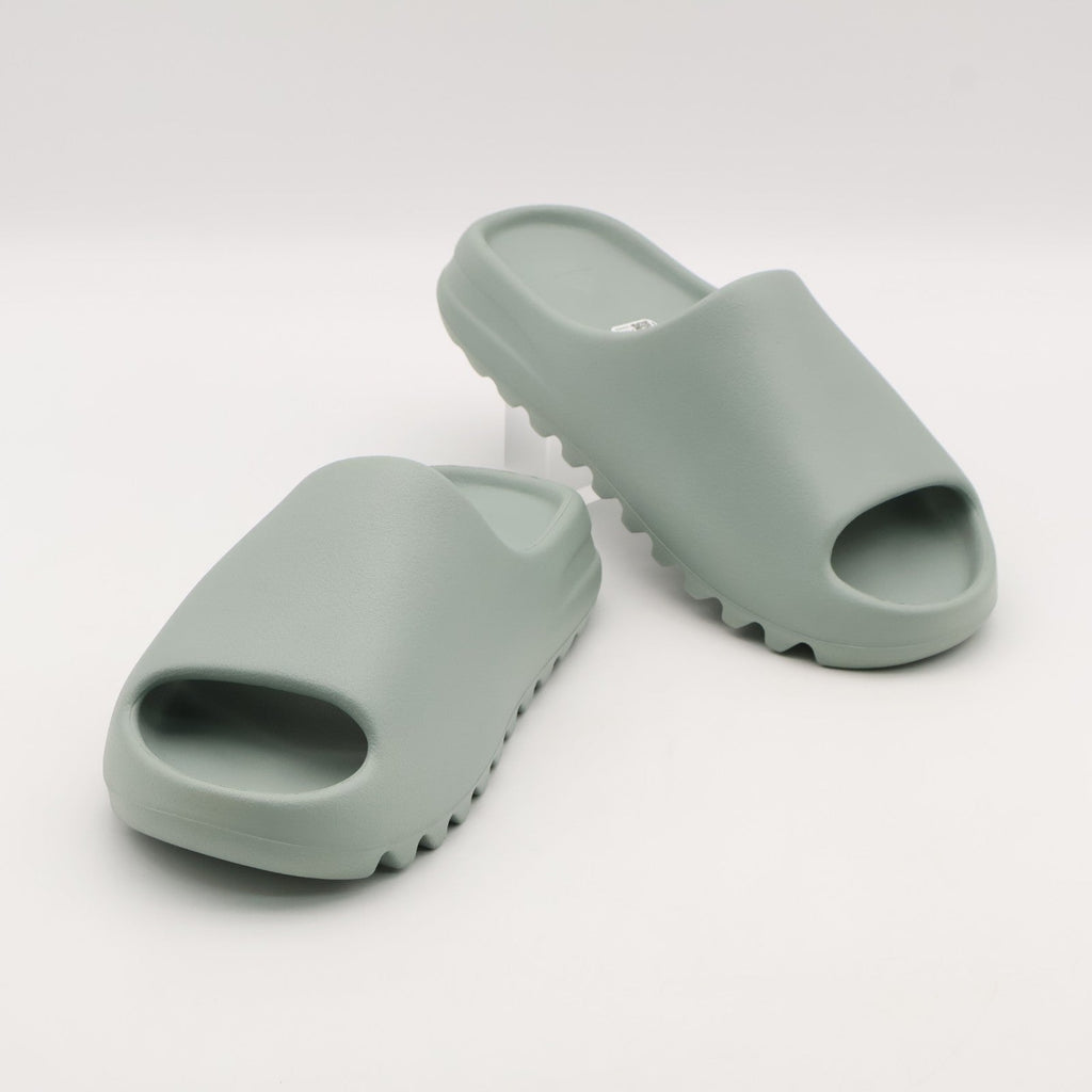 ID5480 adidas YEEZY Slide Salt (Men's)