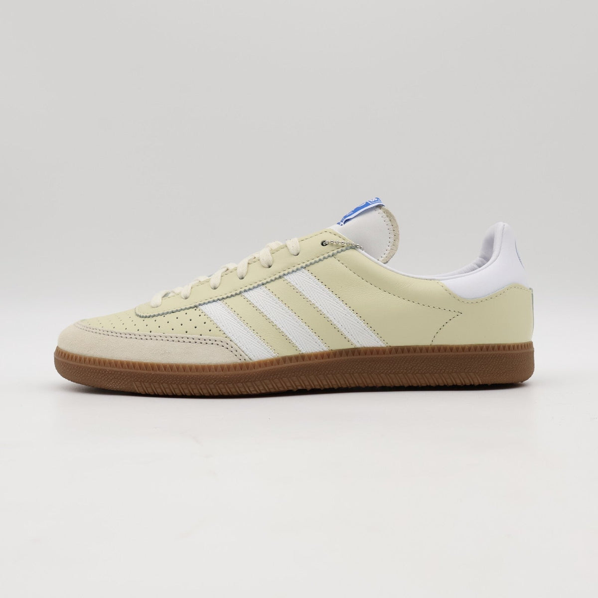 IH3299 C.P. Company adidas Originals Wimberly Spezial Sand (Men's)
