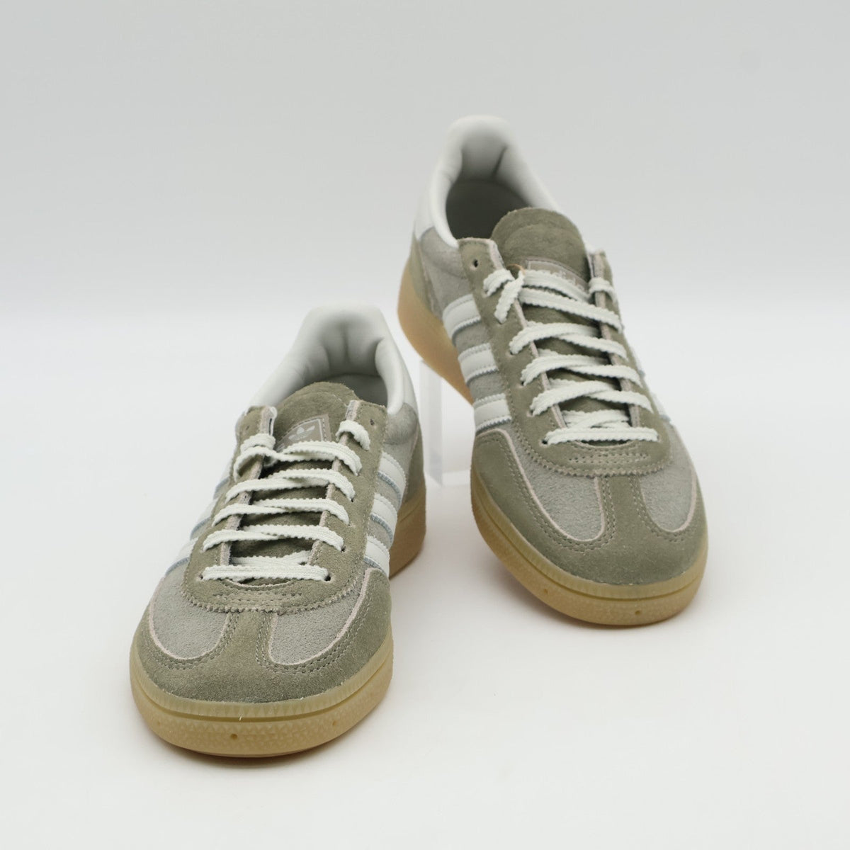 JR0850 adidas Originals  Handball Spezial Silver Pebble Orbit Grey Gum (Women's)