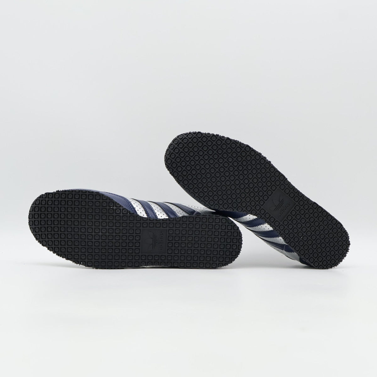 JR1614 adidas Originals Galaxy OG Silver Metallic Night Indigo Off White (Men's)