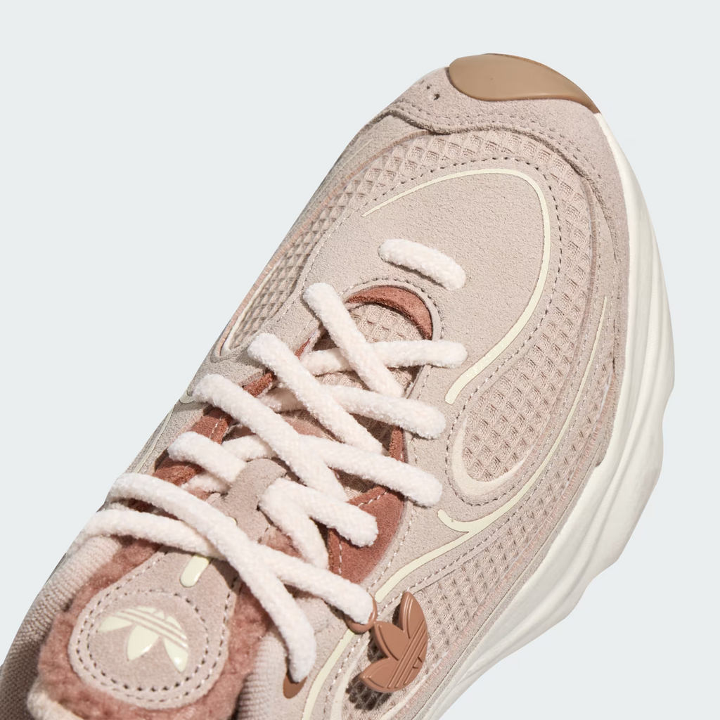 LA3794 Â adidas Ozvenuz (Unisex)
