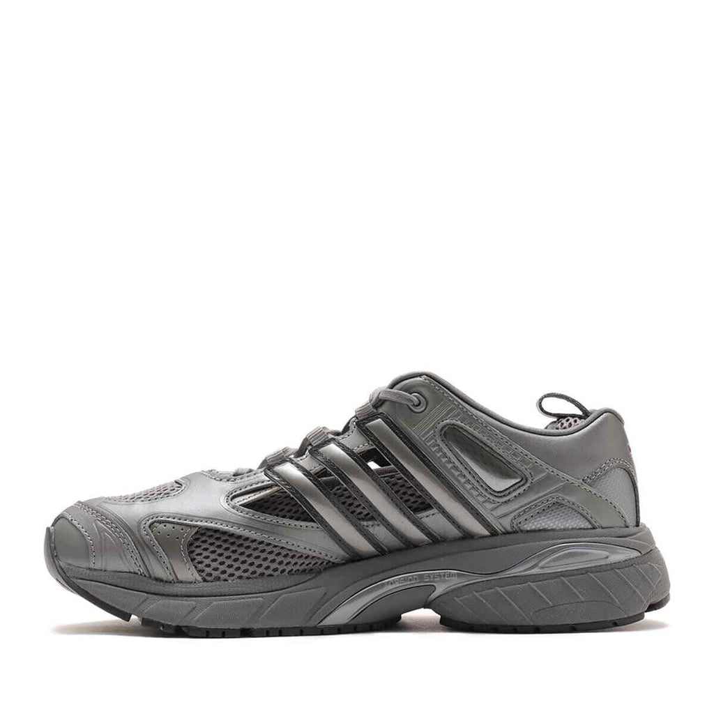 IH8562 Taqwa Bint Ali adidas Originals Adistar Pose Iron Metallic (Women's)