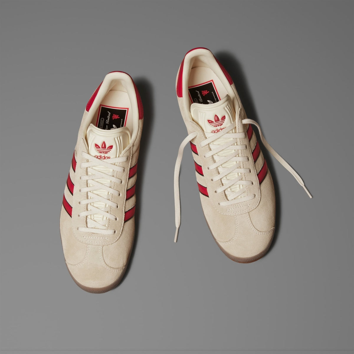 JS3040 Manchester United adidas Originals Gazelle Terrace Cream White Red (Men's