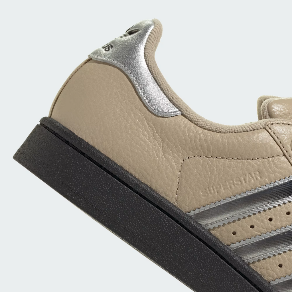 JR4234 adidas Originals Superstar 2 Stone Khaki Silver Metallic (Women's)