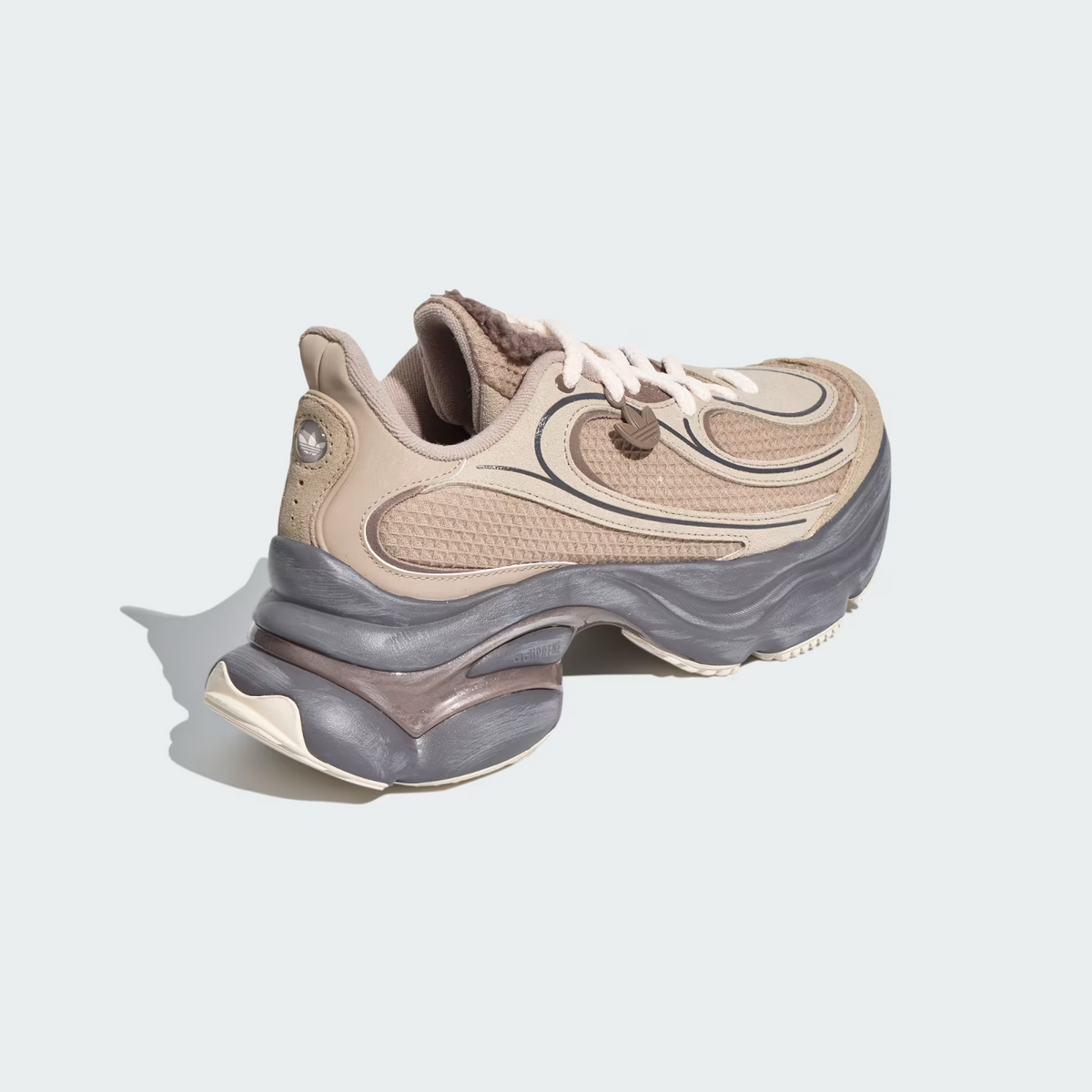 LA3793 adidas Ozvenuz (Unisex)