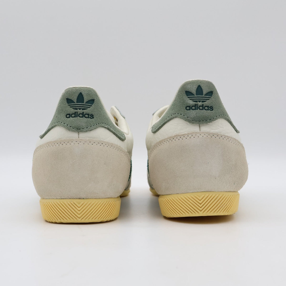 JI2663 adidas Originals Japan Off White Collegiate Green Orange Tint (Women's)