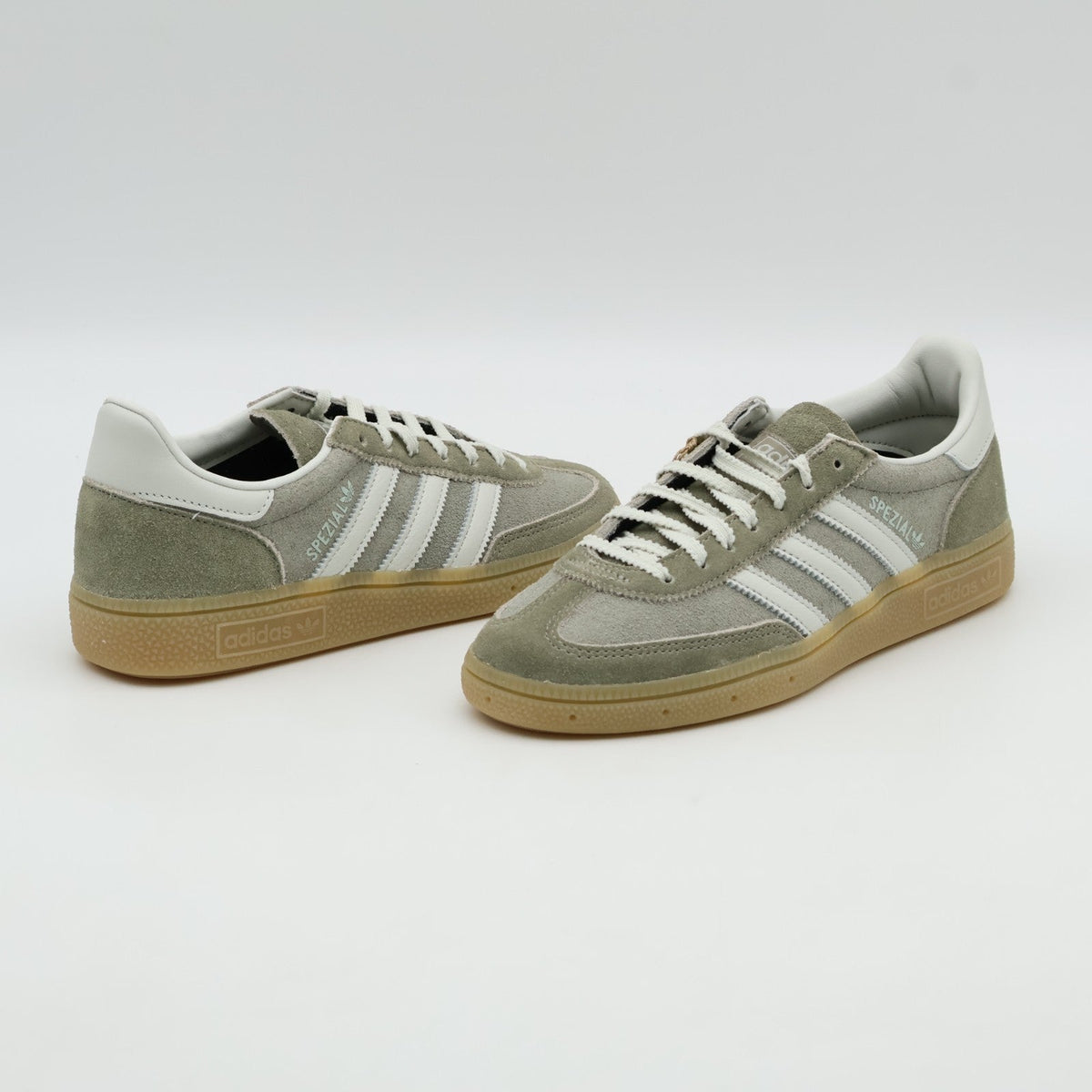 JR0850 adidas Originals  Handball Spezial Silver Pebble Orbit Grey Gum (Women's)