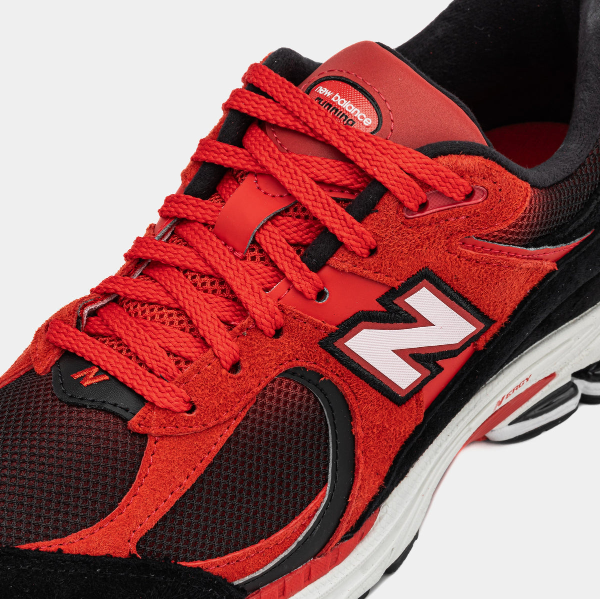 2002R Mens Running Shoes (True Red/Black)