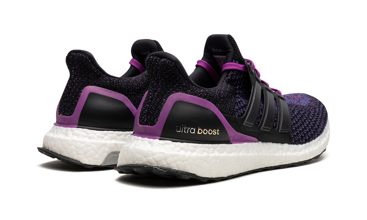ULTRABOOST WMNS "Shock Purple" AQ5935