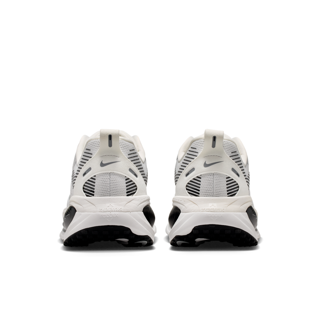 Men's Vomero 18 Road Running Shoes