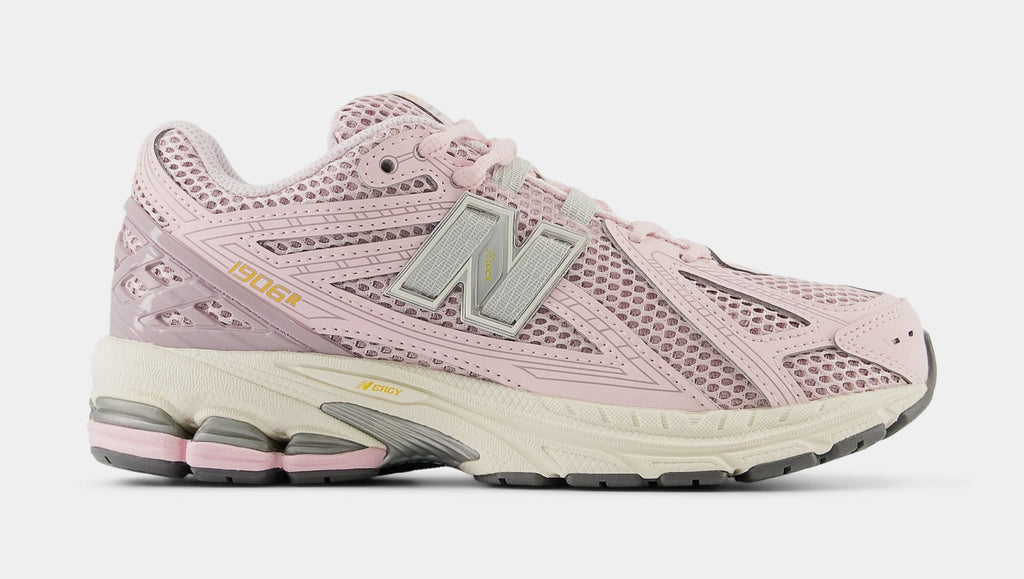 1906R Grade School Running Shoes (Rose Sugar/Ice White)