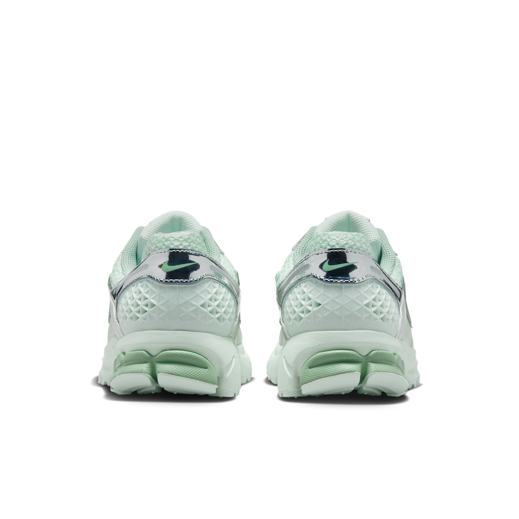 Women's Zoom Vomero 5 Shoes
