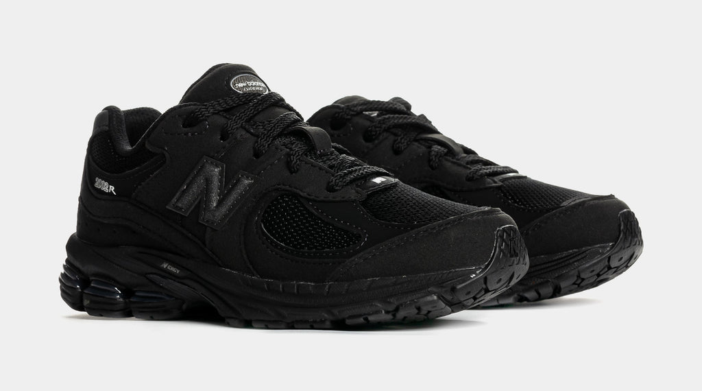 2002R Preschool Running Shoes (Black/Black Metallic)