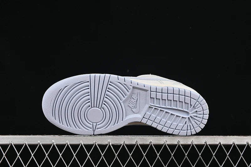 Nike SB Dunk Low "Blue Tint"