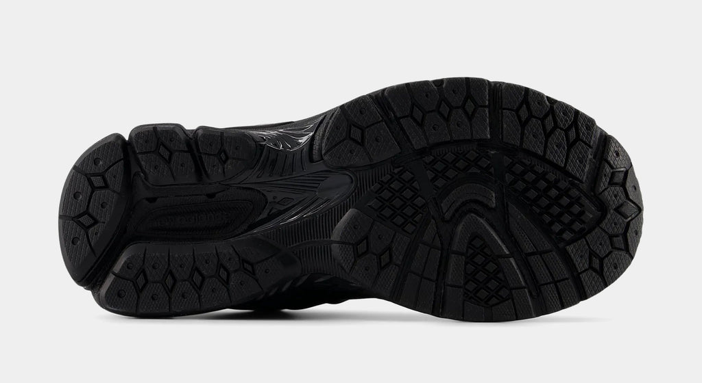 2002R Grade School Running Shoes (Black/Black Metallic)