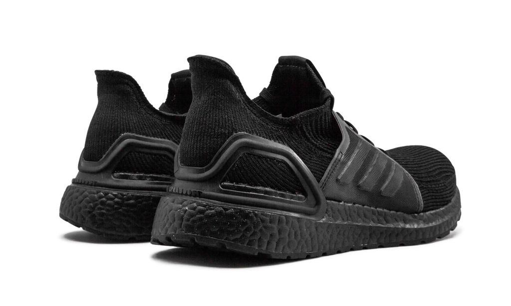 Ultraboost 19 "Triple Black" G27508