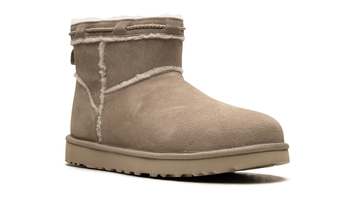 Classic Mini Shearling Braid WMNS "Dune" 1166751 DUNE