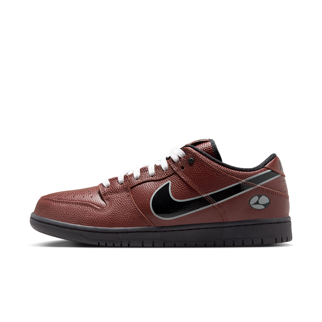 Men's  SB Dunk Low Pro Skate Shoes